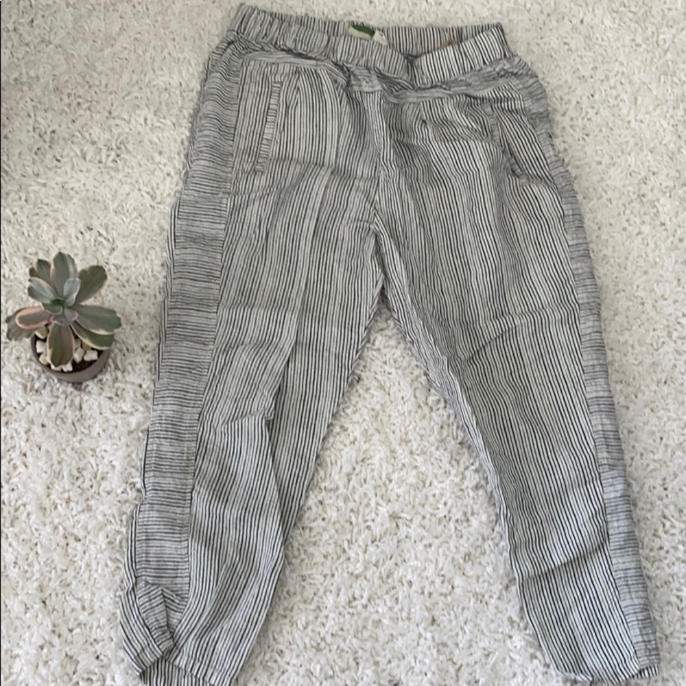 Anthropologie size MP baggy crop linen pants